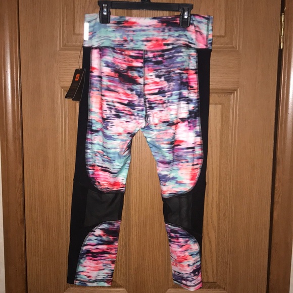 RBX ActiveWear Capri ~ NWT ~ SIze Medium - Picture 2 of 5